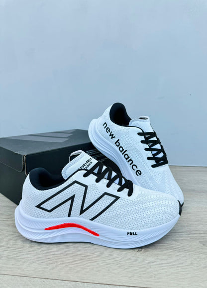 NUEVO FuelCell Running New Balance  – Unisex